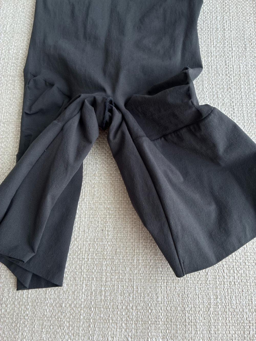 SKIMS Shapewear Women’s Large Seamless Sculpt Bodysuit Mid Thigh - Picture 6 of 8